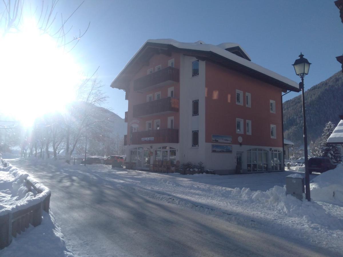 Hotel Garni Al Nardis คาริโซโล ภายนอก รูปภาพ