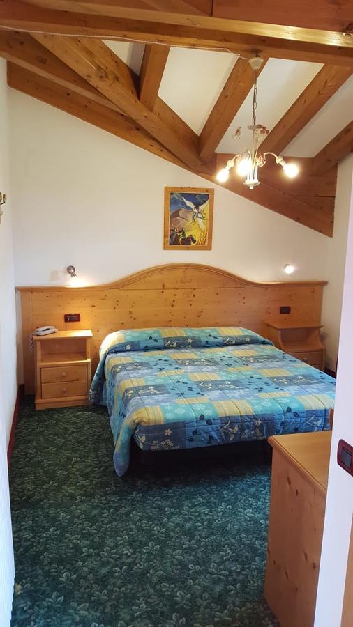Hotel Garni Al Nardis คาริโซโล ภายนอก รูปภาพ